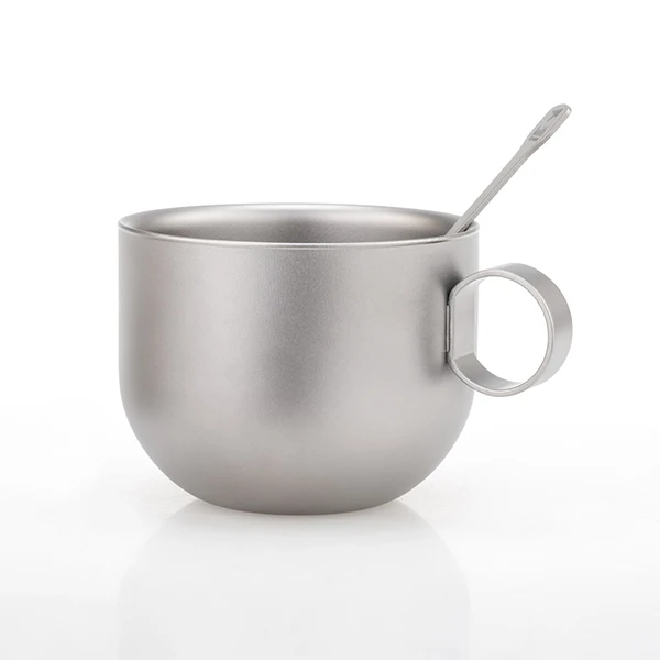 Titanium koffiekopje