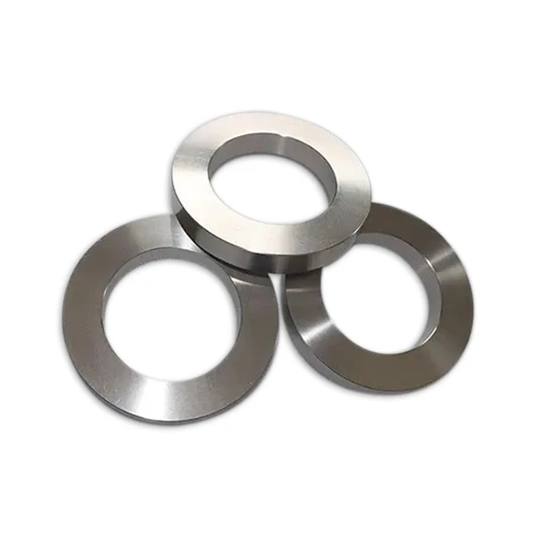 Titanium smeedring